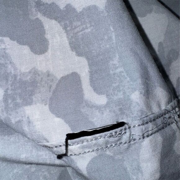 The North Face Men's Military Army Hiking Camo Print Button-Up Shirt Gray Size L - Picture 8 of 8